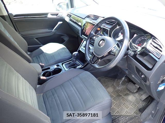 VolksWagen GOLF TOURAN 2018-10 8355891-1