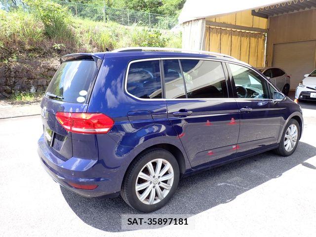 VolksWagen GOLF TOURAN 2018-10 8355891-6