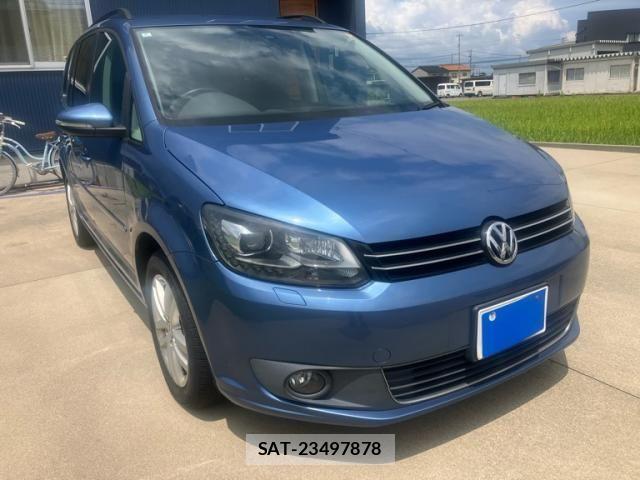 VolksWagen GOLF TOURAN 2014-02 8369737-1