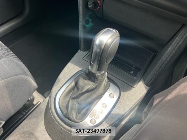 VolksWagen GOLF TOURAN 2014-02 8369737-21