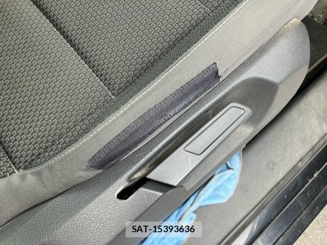 VolksWagen GOLF TOURAN 2014-05 8372384-13
