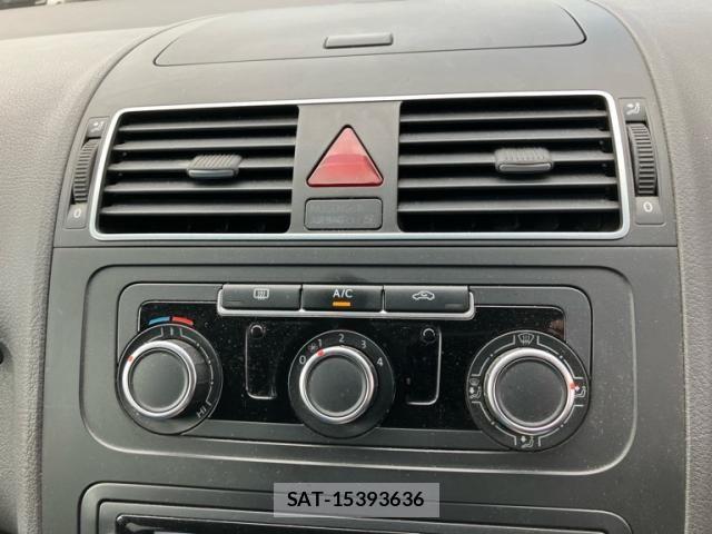 VolksWagen GOLF TOURAN 2014-05 8372384-20