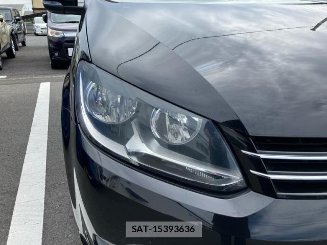 VolksWagen GOLF TOURAN 2014-05 8372384-8