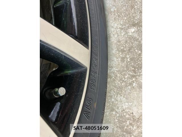 VolksWagen GOLF TOURAN 2013-11 8372383-9