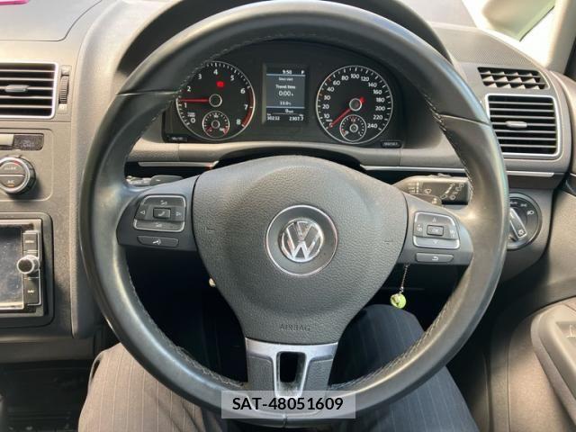 VolksWagen GOLF TOURAN 2013-11 8372383-15
