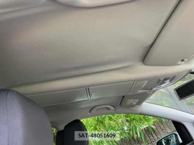 VolksWagen GOLF TOURAN 2013-11 8372383-21
