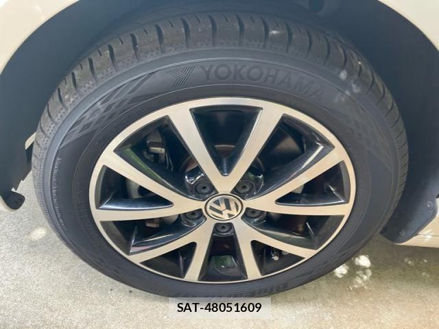 VolksWagen GOLF TOURAN 2013-11 8372383-6