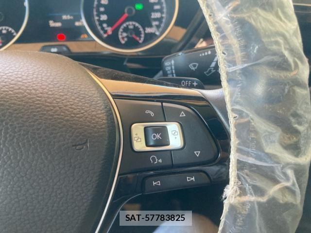 VolksWagen GOLF TOURAN 2018-09 8415839-20