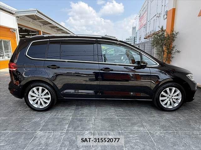 VolksWagen GOLF TOURAN 2018-10 8415846-11