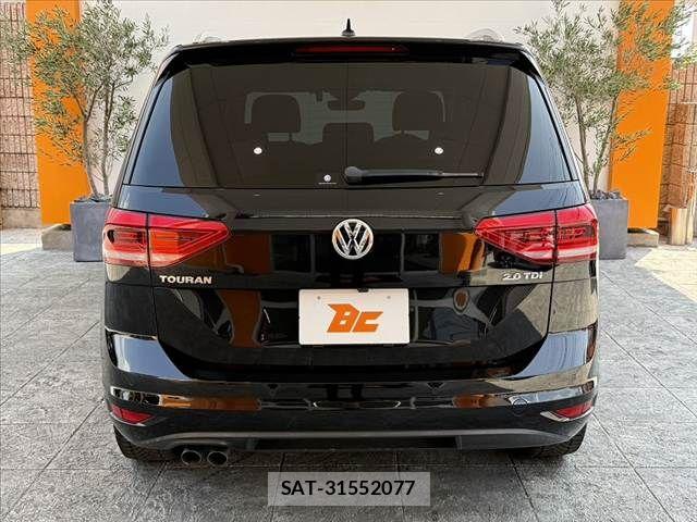 VolksWagen GOLF TOURAN 2018-10 8415846-13