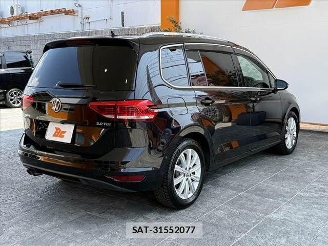 VolksWagen GOLF TOURAN 2018-10 8415846-14