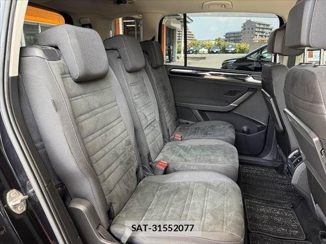 VolksWagen GOLF TOURAN 2018-10 8415846-17