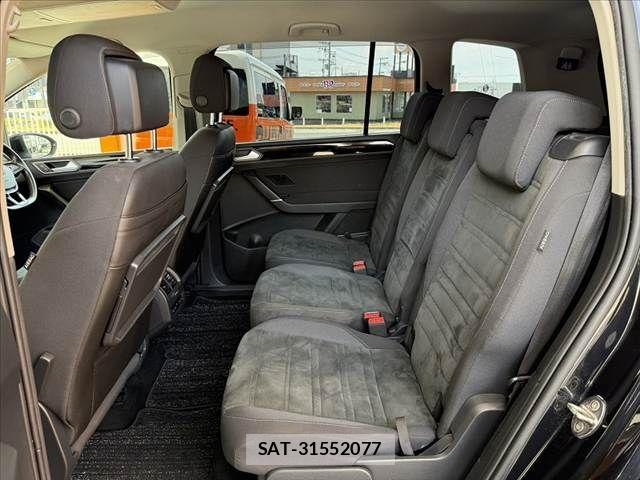 VolksWagen GOLF TOURAN 2018-10 8415846-18
