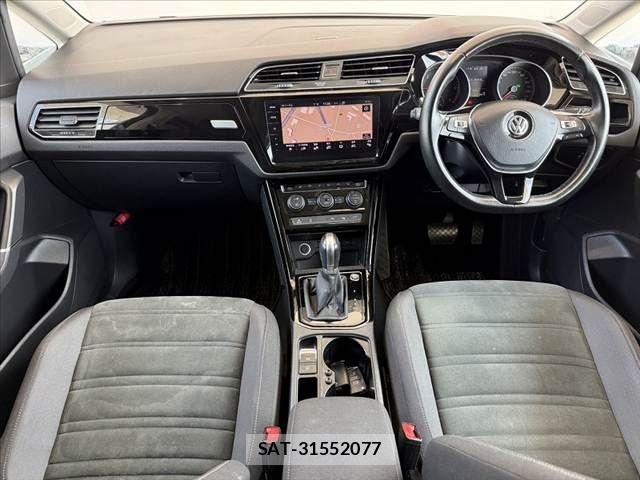 VolksWagen GOLF TOURAN 2018-10 8415846-1