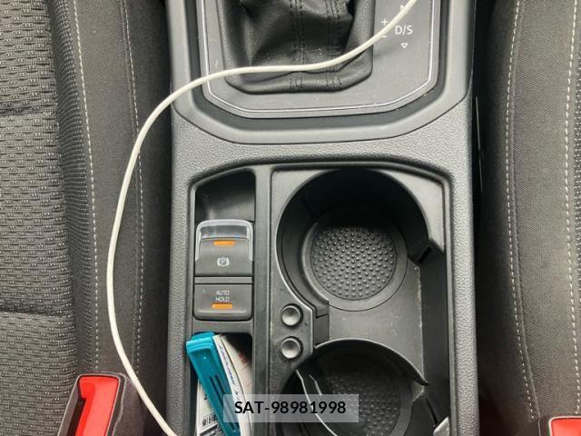 VolksWagen GOLF TOURAN 2016-08 8415841-10