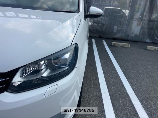 VolksWagen GOLF TOURAN 2011-10 8439104-9
