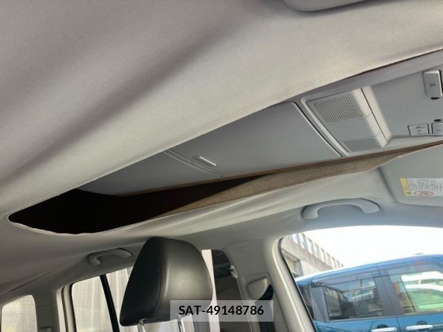 VolksWagen GOLF TOURAN 2011-10 8439104-24