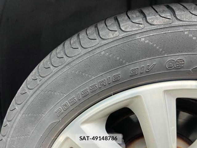 VolksWagen GOLF TOURAN 2011-10 8439104-25