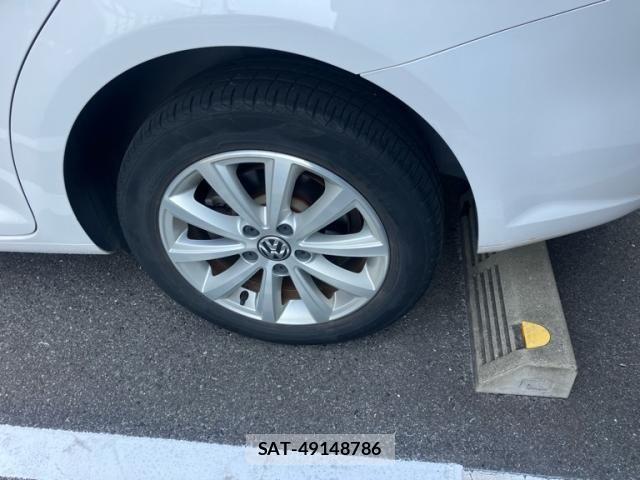 VolksWagen GOLF TOURAN 2011-10 8439104-7
