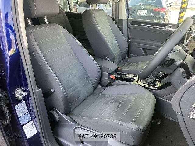 VolksWagen GOLF TOURAN 2023-07 8528210-10