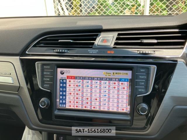 VolksWagen GOLF TOURAN 2017-06 8564091-15