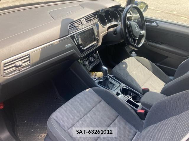 VolksWagen GOLF TOURAN 2017-09 8564093-11