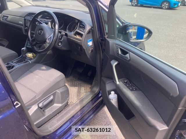 VolksWagen GOLF TOURAN 2017-09 8564093-15