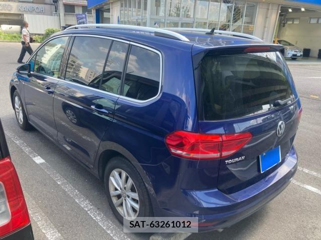 VolksWagen GOLF TOURAN 2017-09 8564093-4