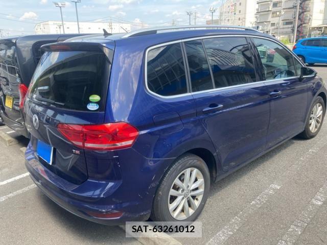 VolksWagen GOLF TOURAN 2017-09 8564093-5