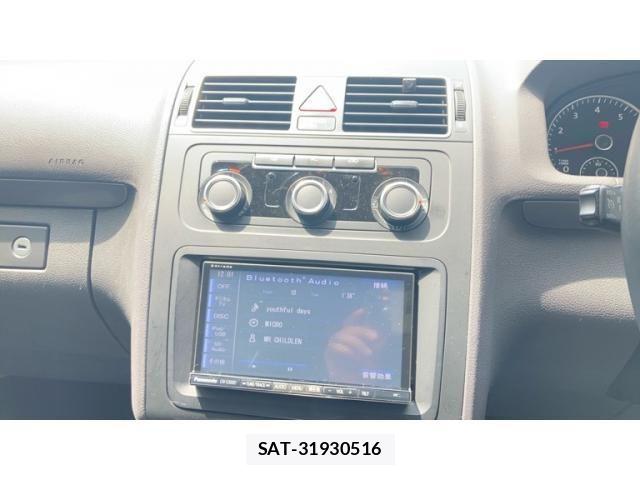 VolksWagen GOLF TOURAN 2012-06 8629745-14