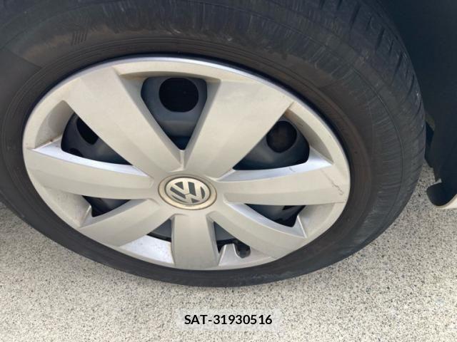 VolksWagen GOLF TOURAN 2012-06 8629745-4