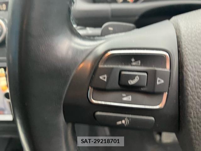 VolksWagen GOLF TOURAN 2013-04 8629744-17