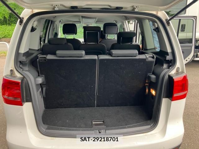 VolksWagen GOLF TOURAN 2013-04 8629744-22