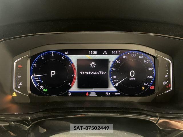 VolksWagen GOLF TOURAN 2022-09 8662408-6