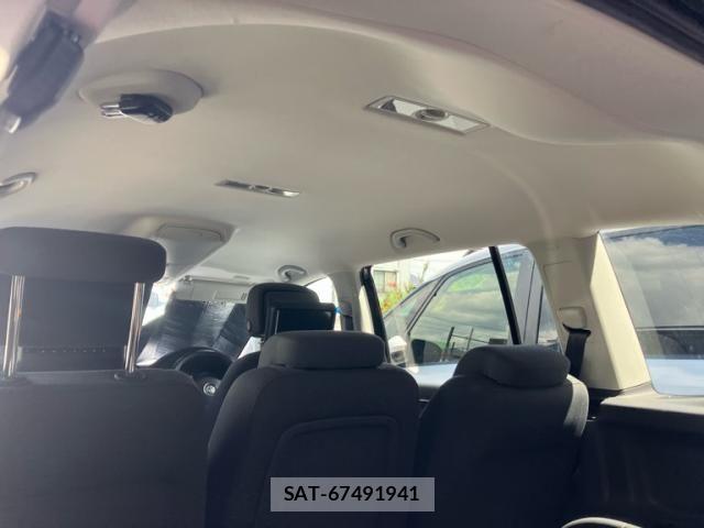 VolksWagen GOLF TOURAN 2013-06 8667142-11
