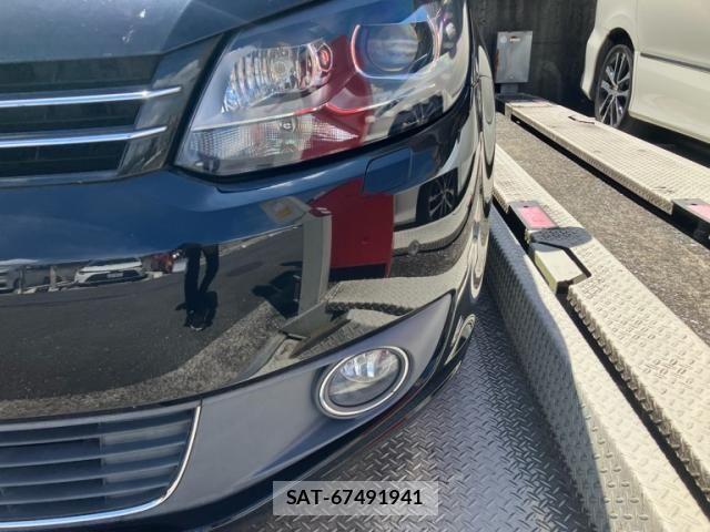 VolksWagen GOLF TOURAN 2013-06 8667142-2