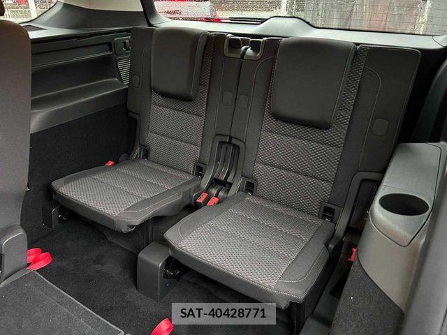 VolksWagen GOLF TOURAN 2018-05 8662410-18