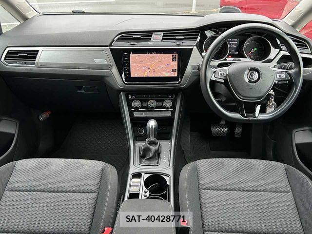 VolksWagen GOLF TOURAN 2018-05 8662410-1