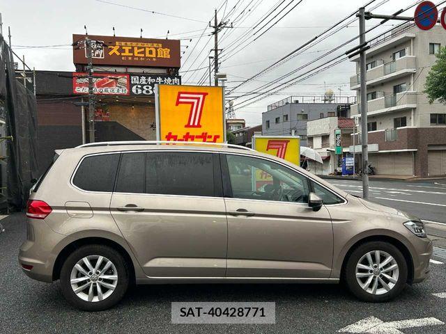 VolksWagen GOLF TOURAN 2018-05 8662410-25