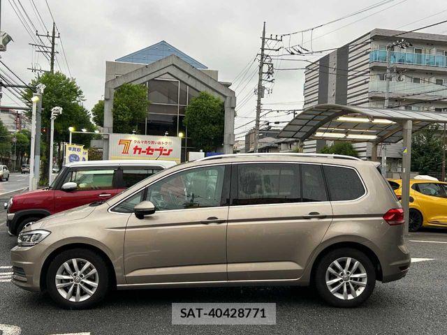 VolksWagen GOLF TOURAN 2018-05 8662410-29