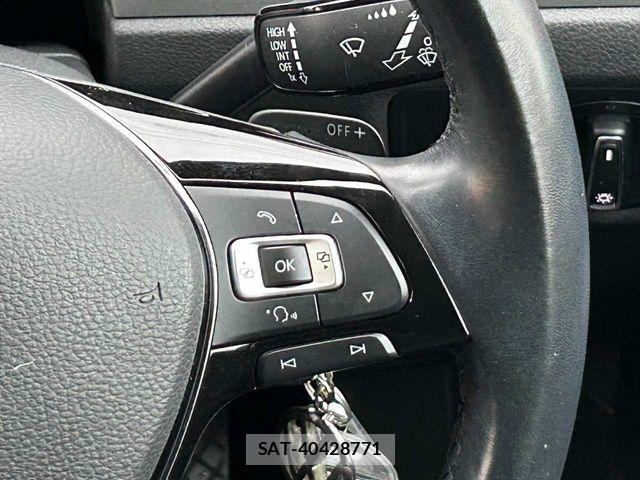VolksWagen GOLF TOURAN 2018-05 8662410-4