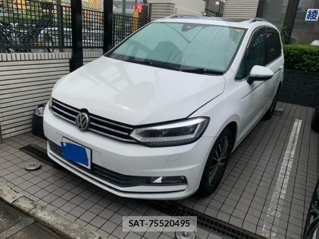VolksWagen GOLF TOURAN 2017-10 8686925-1