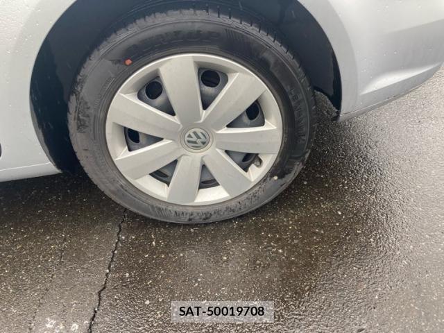 VolksWagen GOLF TOURAN 2013-09 8686926-9
