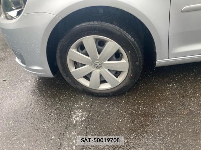VolksWagen GOLF TOURAN 2013-09 8686926-10