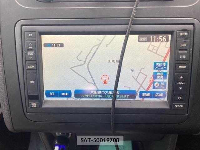 VolksWagen GOLF TOURAN 2013-09 8686926-24