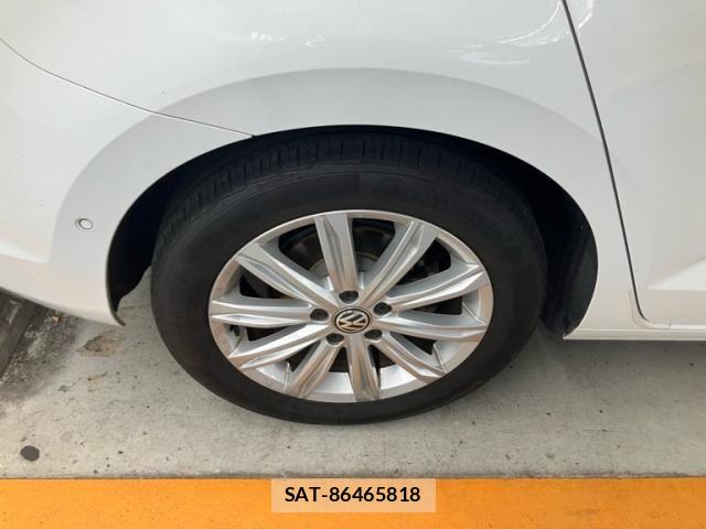 VolksWagen GOLF TOURAN 2018-11 8686924-9