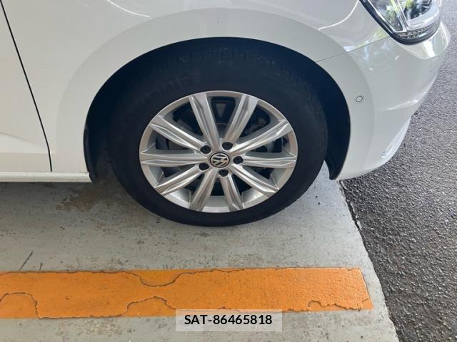 VolksWagen GOLF TOURAN 2018-11 8686924-10