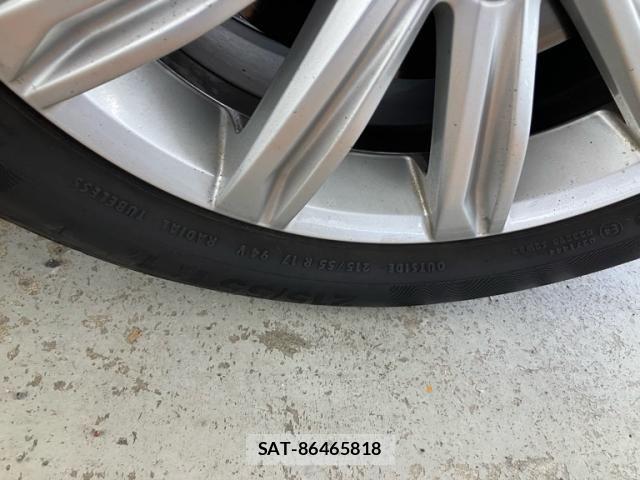 VolksWagen GOLF TOURAN 2018-11 8686924-11