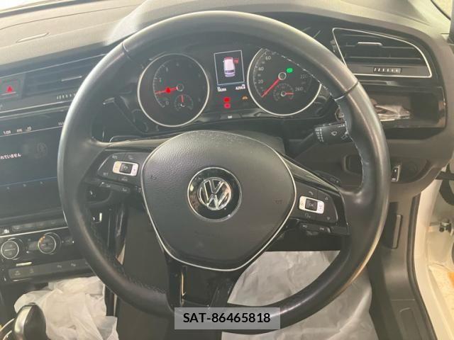VolksWagen GOLF TOURAN 2018-11 8686924-14