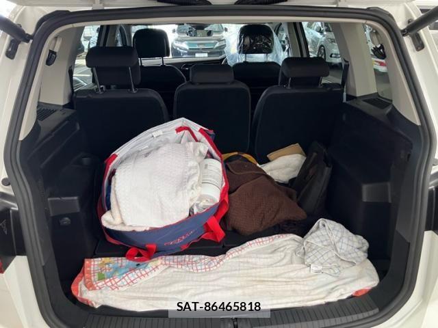 VolksWagen GOLF TOURAN 2018-11 8686924-18